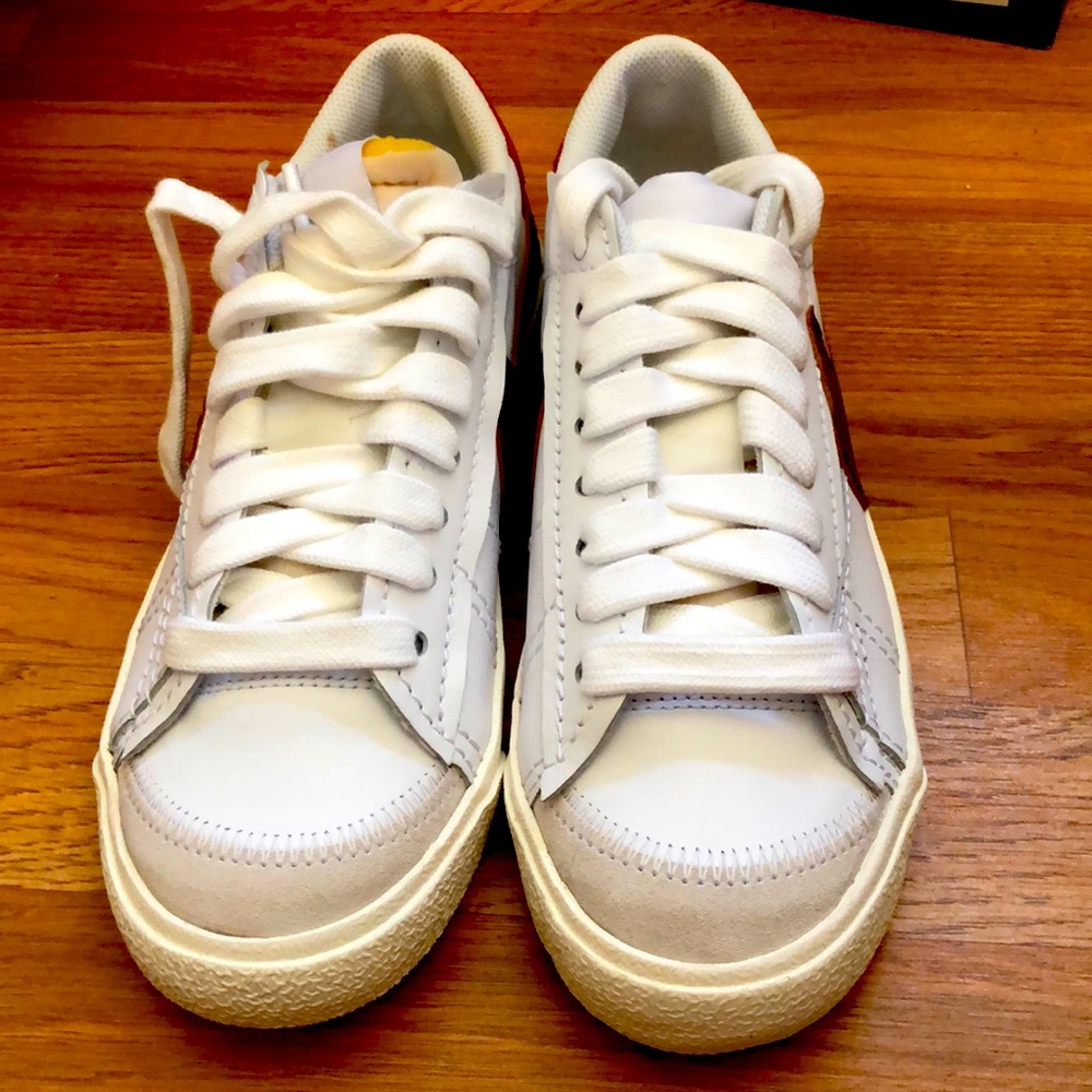 Womens Low 77 Jumbo Nike Sneakers 8.5